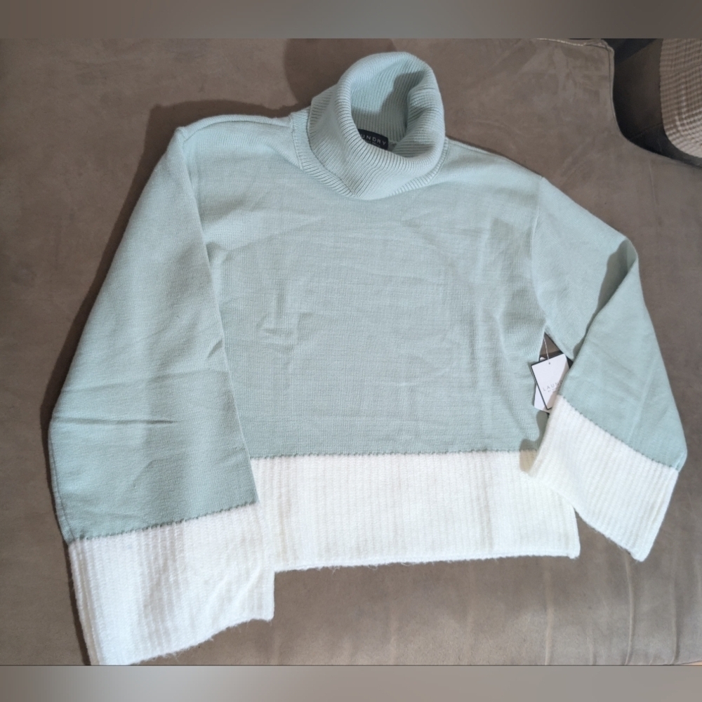 Laundry By Shelli Segal Sage and Cream And Mint Turtleneck Sweater Bell Sleeves - Picture 10 of 15